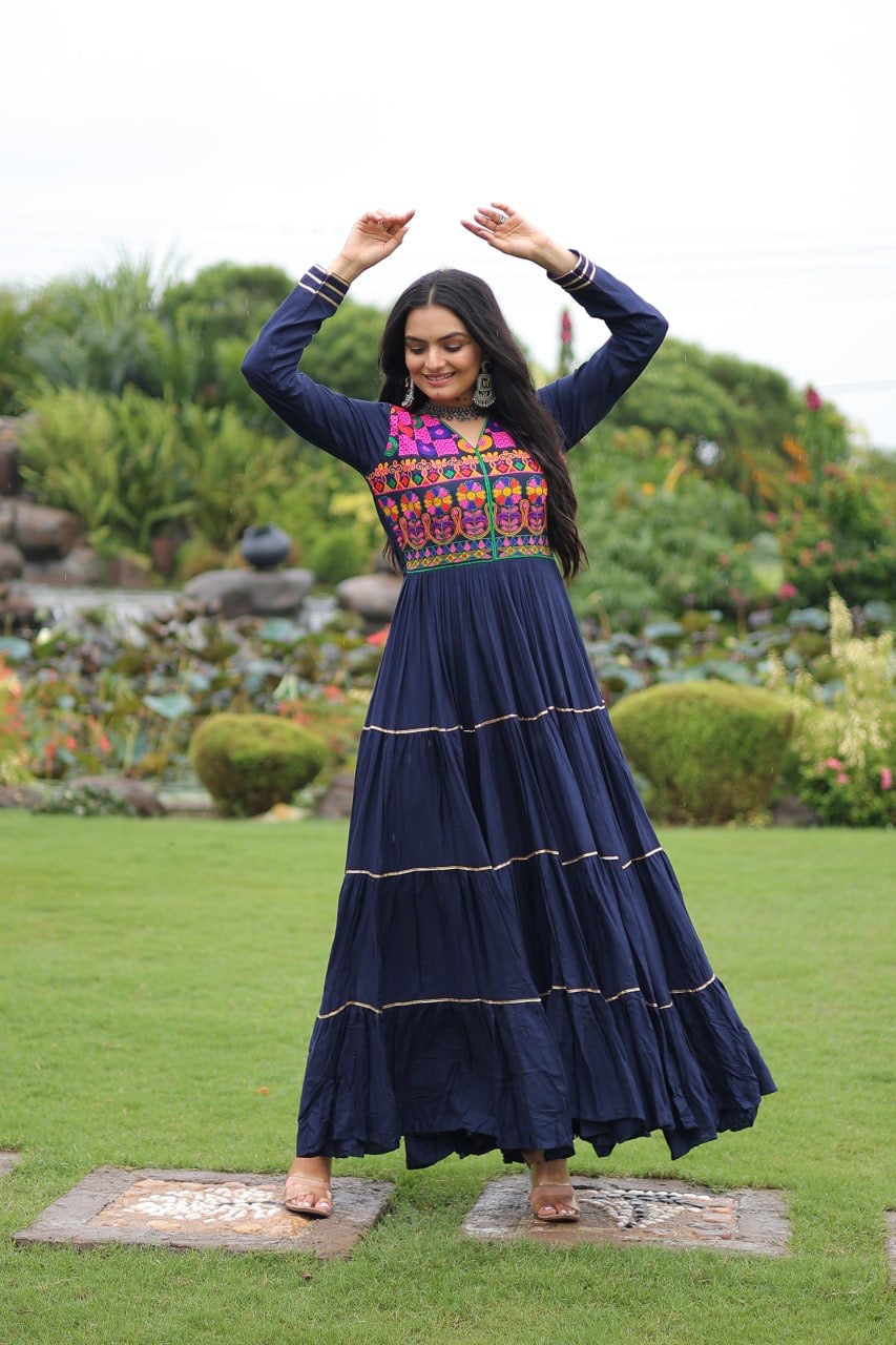 π SHIVTRAA DESIGNER NAVRATRI GOWN COLLECTIONS 2025 ππ»