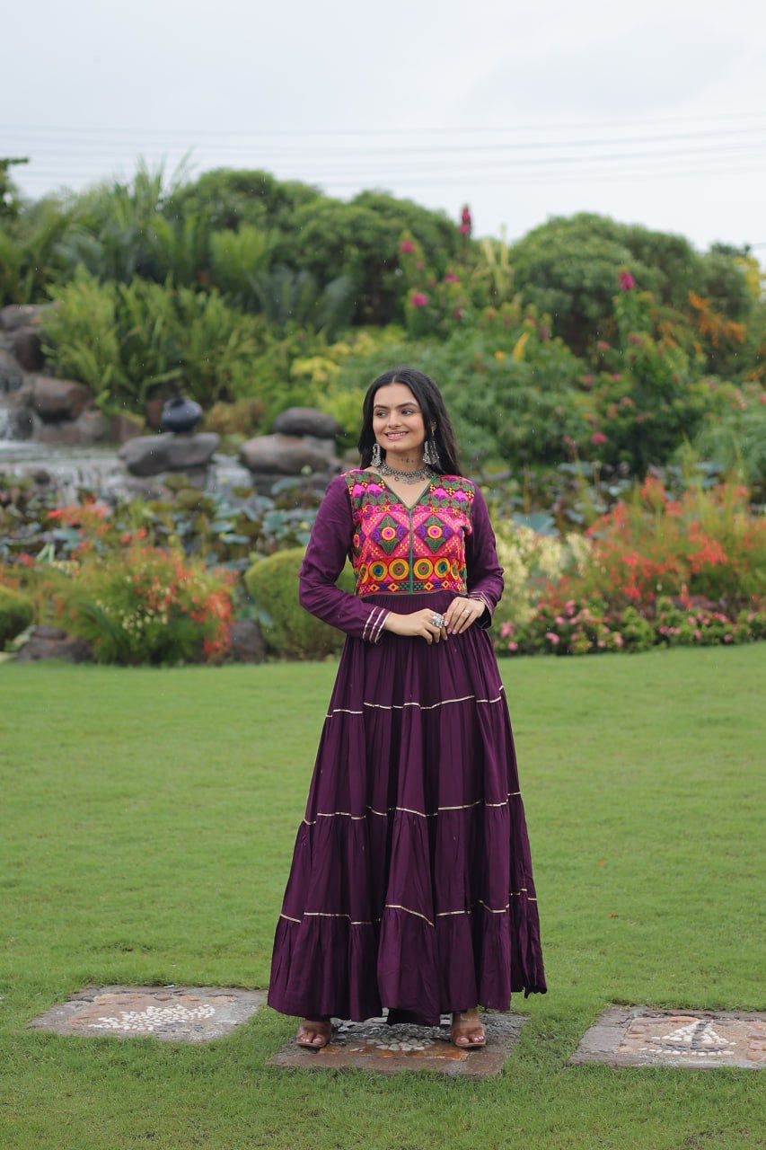 π SHIVTRAA DESIGNER NAVRATRI GOWN COLLECTIONS 2025 ππ»