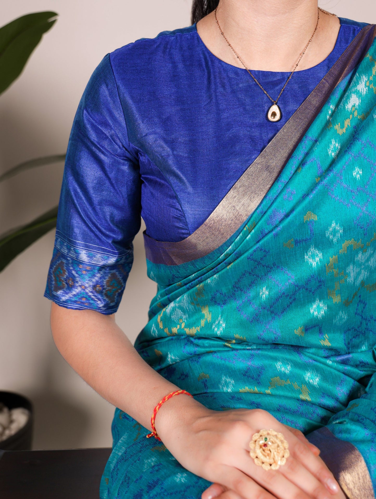 Introducing the exquisite Shivtraa Lux Art in every weave, featuring our stunning Patola Saree! 🪷