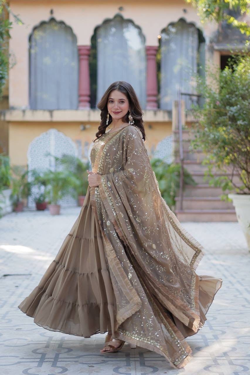 PREMIUM READYMADE GOWN COLLECTIONS 2025, Introducing the Shivtraa Lux Desirable Women's Fully Flair Gown