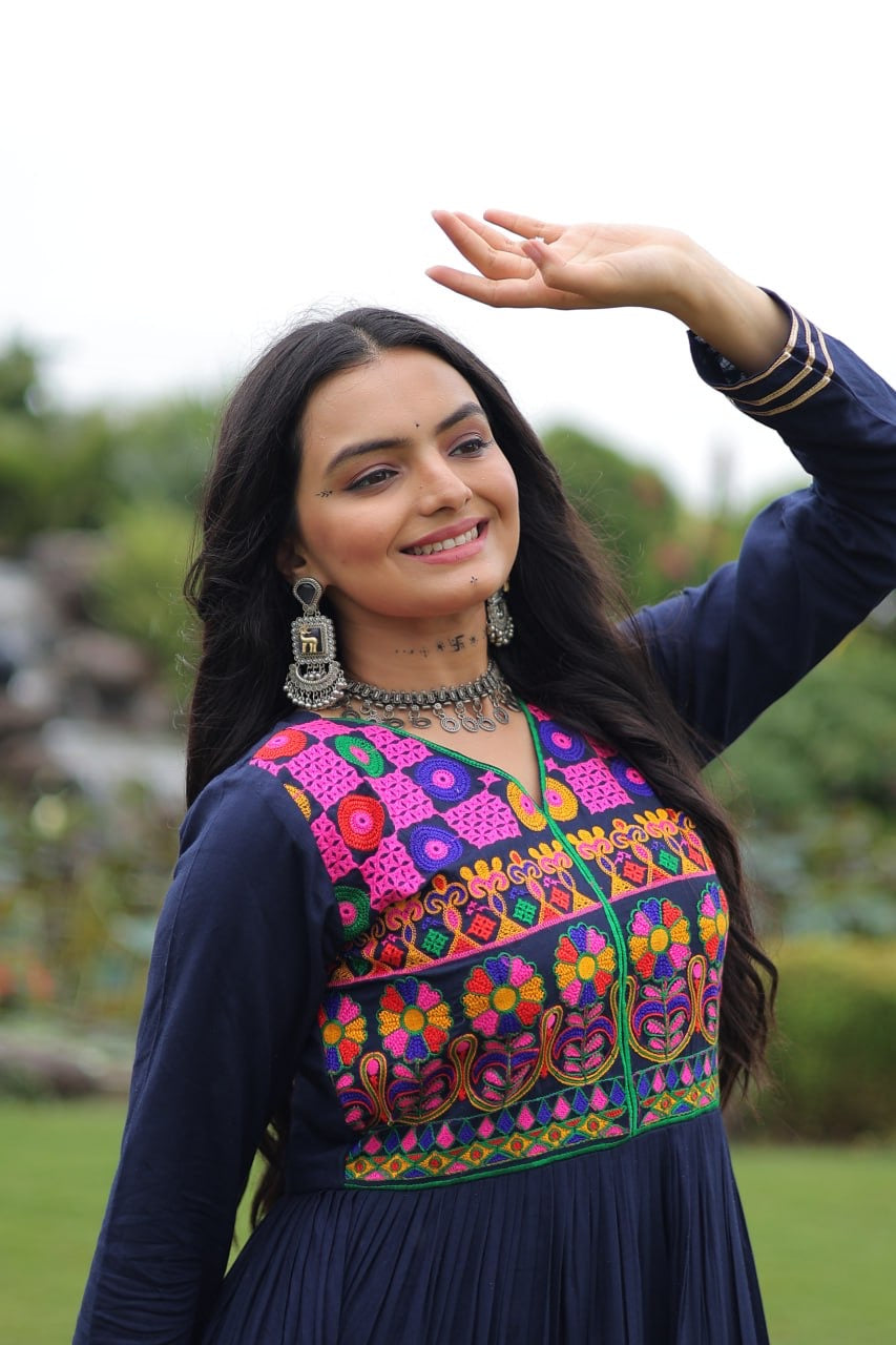 π SHIVTRAA DESIGNER NAVRATRI GOWN COLLECTIONS 2025 ππ»