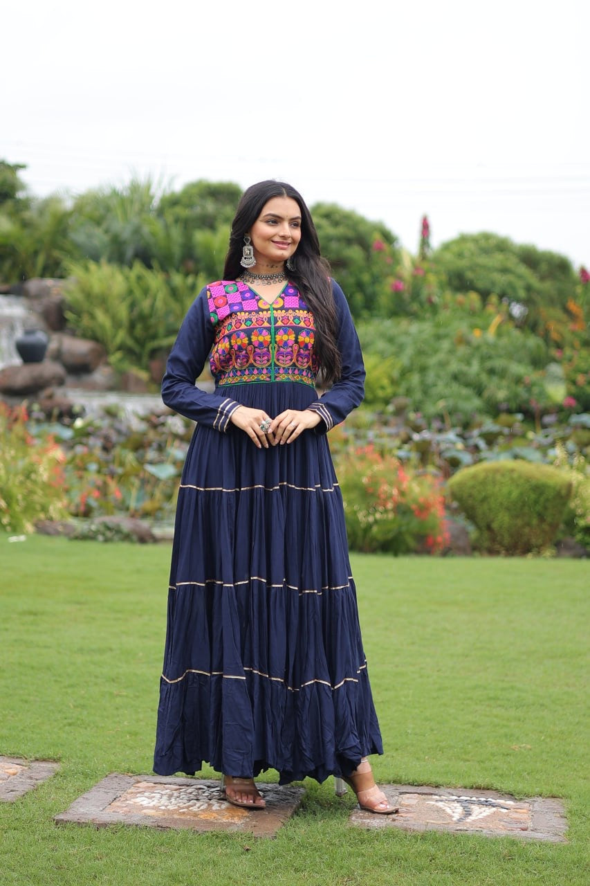 π SHIVTRAA DESIGNER NAVRATRI GOWN COLLECTIONS 2025 ππ»