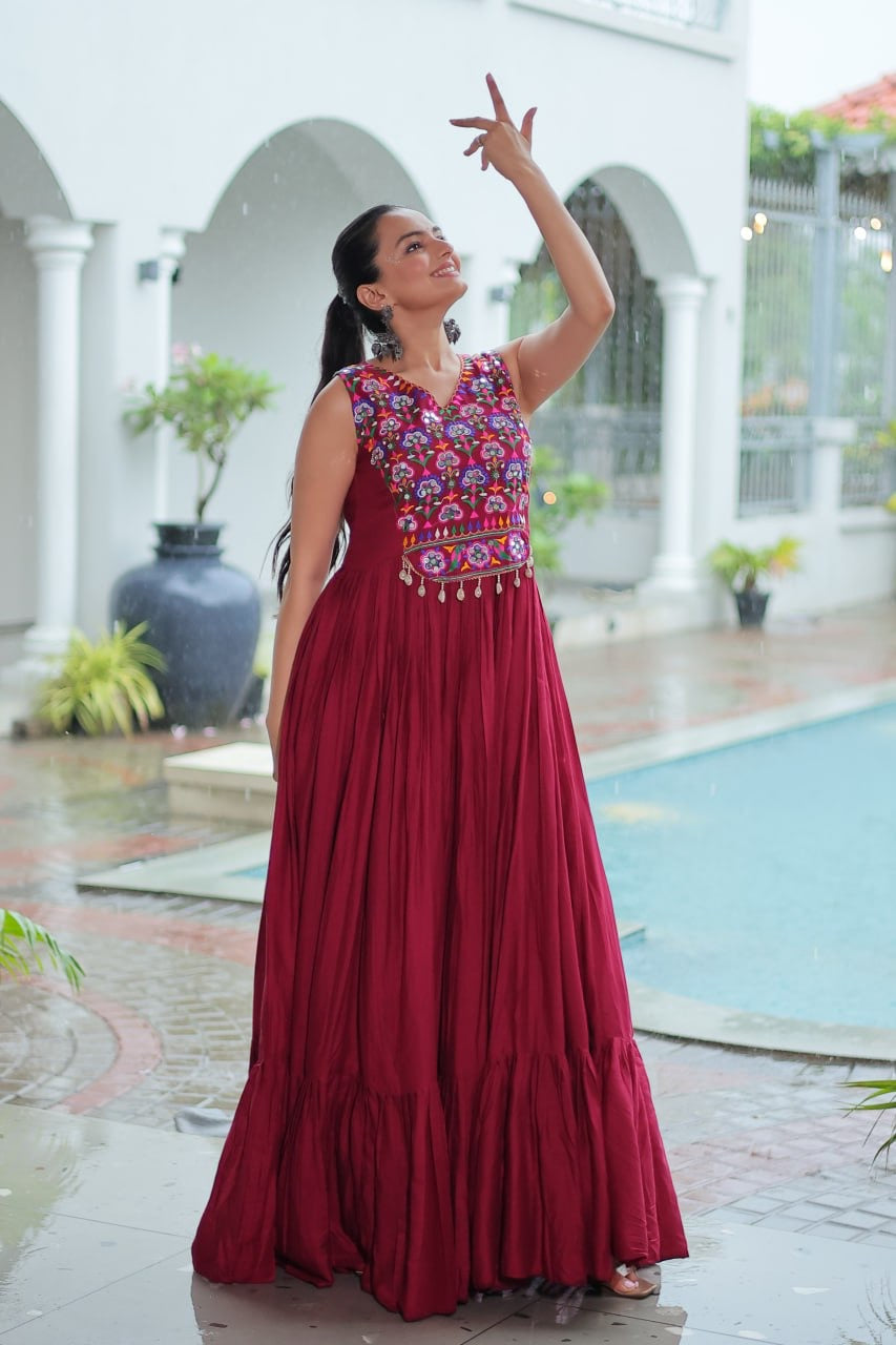 SHIVTRAA DESIGNER NAVRATRI LIGHTLY GOWN EASY WEAR COLLECTIONS – 2025 💃🏻