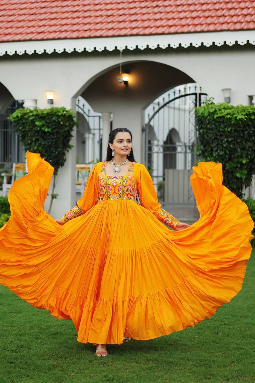 ππ» SHIVTRAA LUXURY CUSTOM DESIGNER NAVRATRI COLLECTION 2025