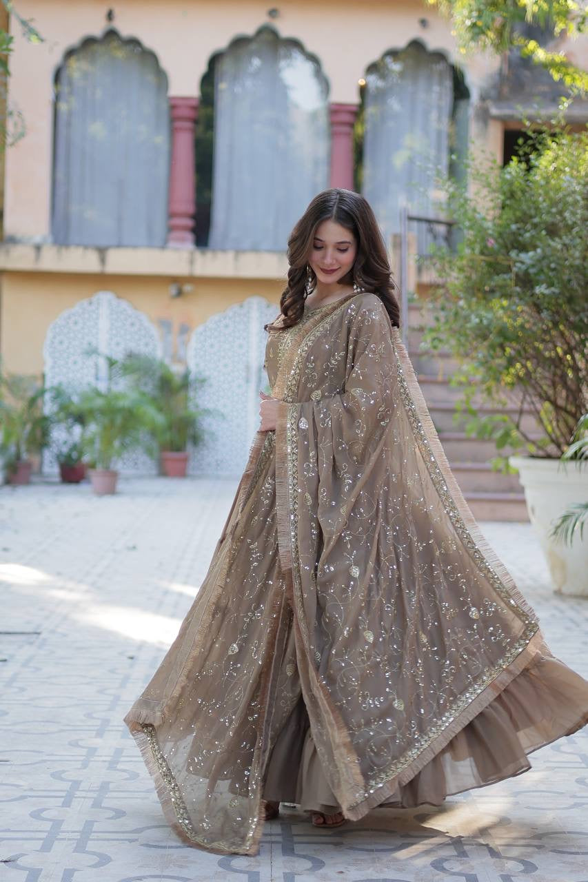 PREMIUM READYMADE GOWN COLLECTIONS 2025, Introducing the Shivtraa Lux Desirable Women's Fully Flair Gown