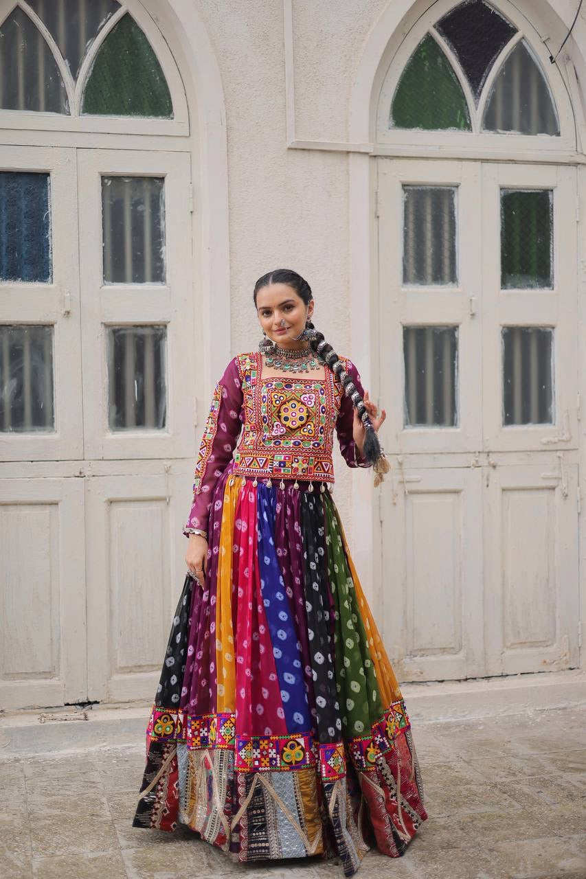 SHIVTRAA TRENDING TOP NAVRATRI LEHENGA COLLECTIONS – 2025 💃