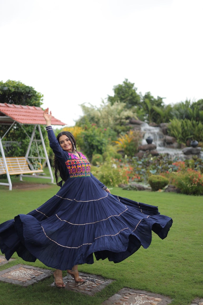 π SHIVTRAA DESIGNER NAVRATRI GOWN COLLECTIONS 2025 ππ»