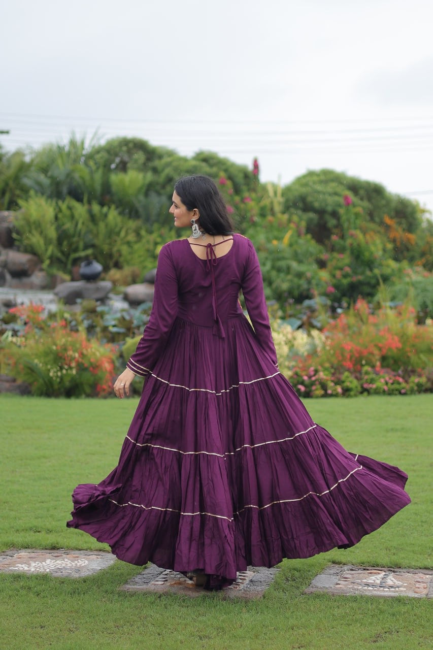 π SHIVTRAA DESIGNER NAVRATRI GOWN COLLECTIONS 2025 ππ»