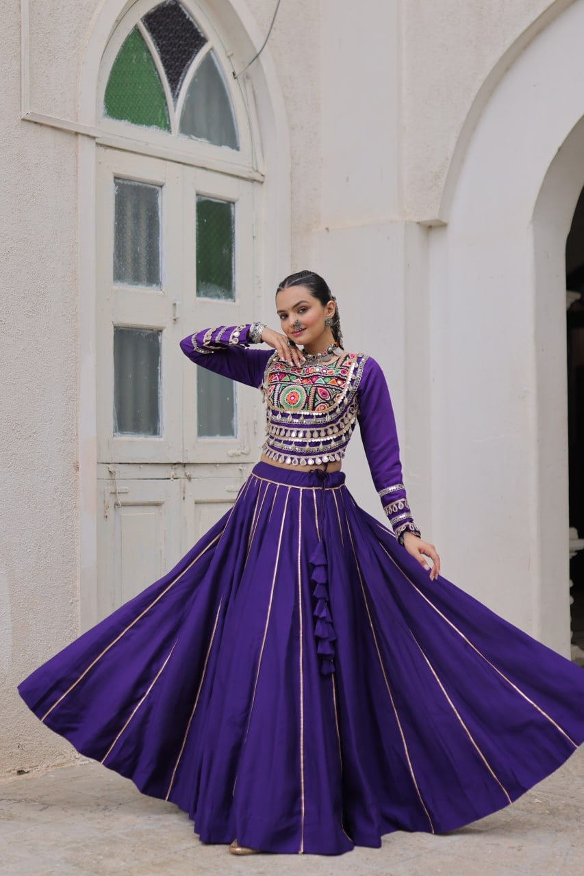 SHIVTRAA’S TOP HIT NAVRATRI LEHENGA CHOLI COLLECTION – 2025 🌟