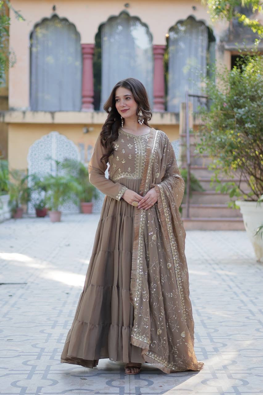 PREMIUM READYMADE GOWN COLLECTIONS 2025, Introducing the Shivtraa Lux Desirable Women's Fully Flair Gown
