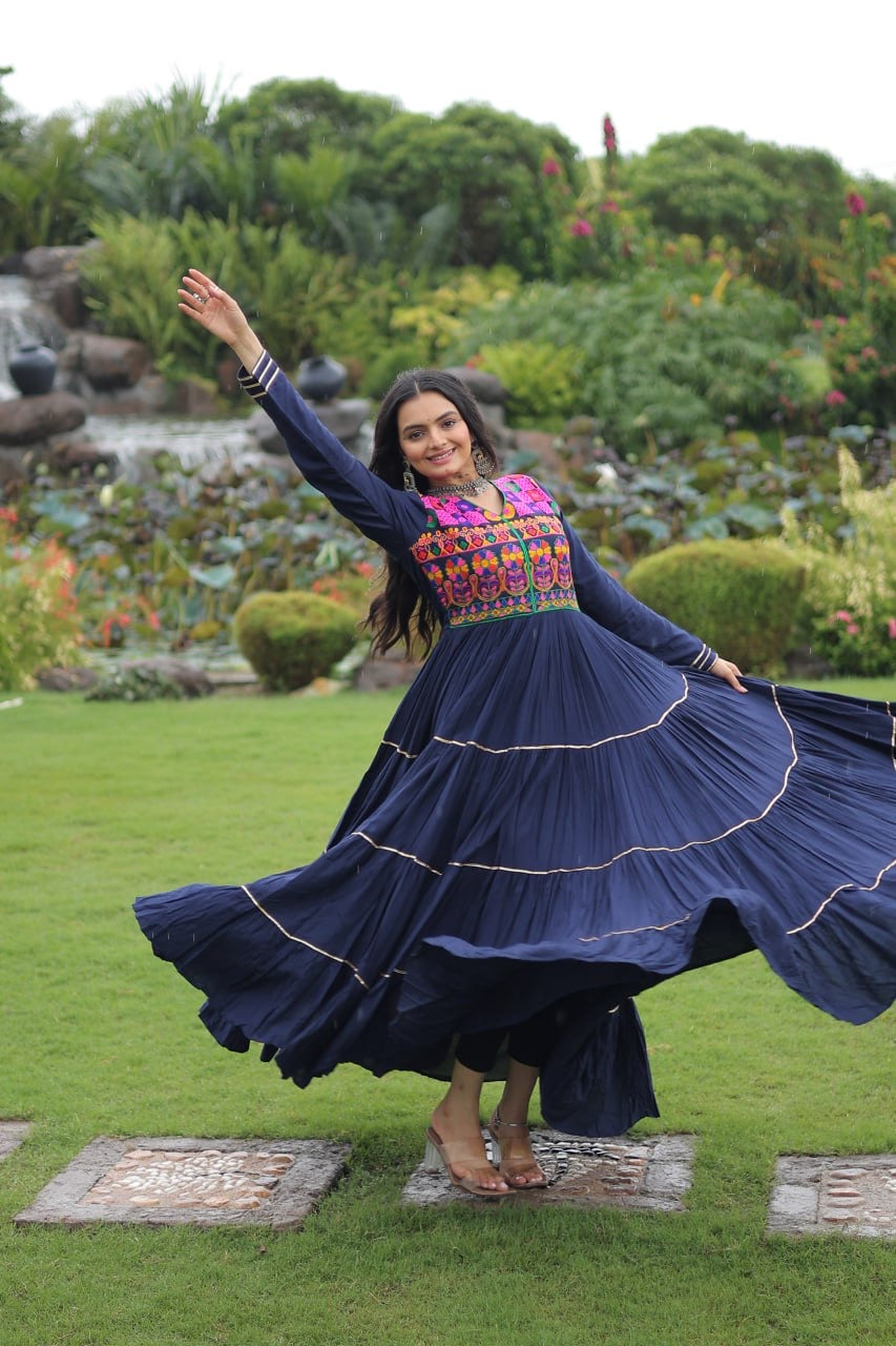 π SHIVTRAA DESIGNER NAVRATRI GOWN COLLECTIONS 2025 ππ»