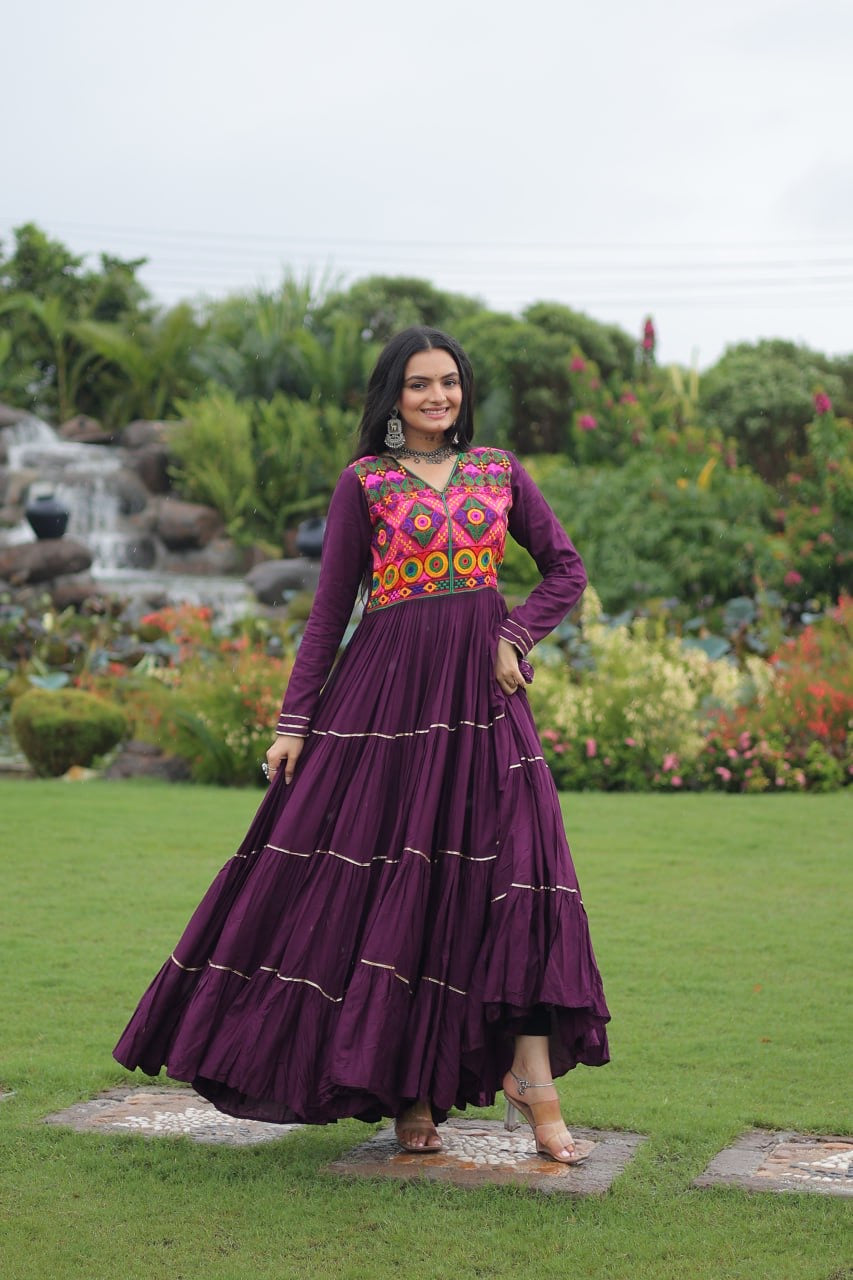 π SHIVTRAA DESIGNER NAVRATRI GOWN COLLECTIONS 2025 ππ»