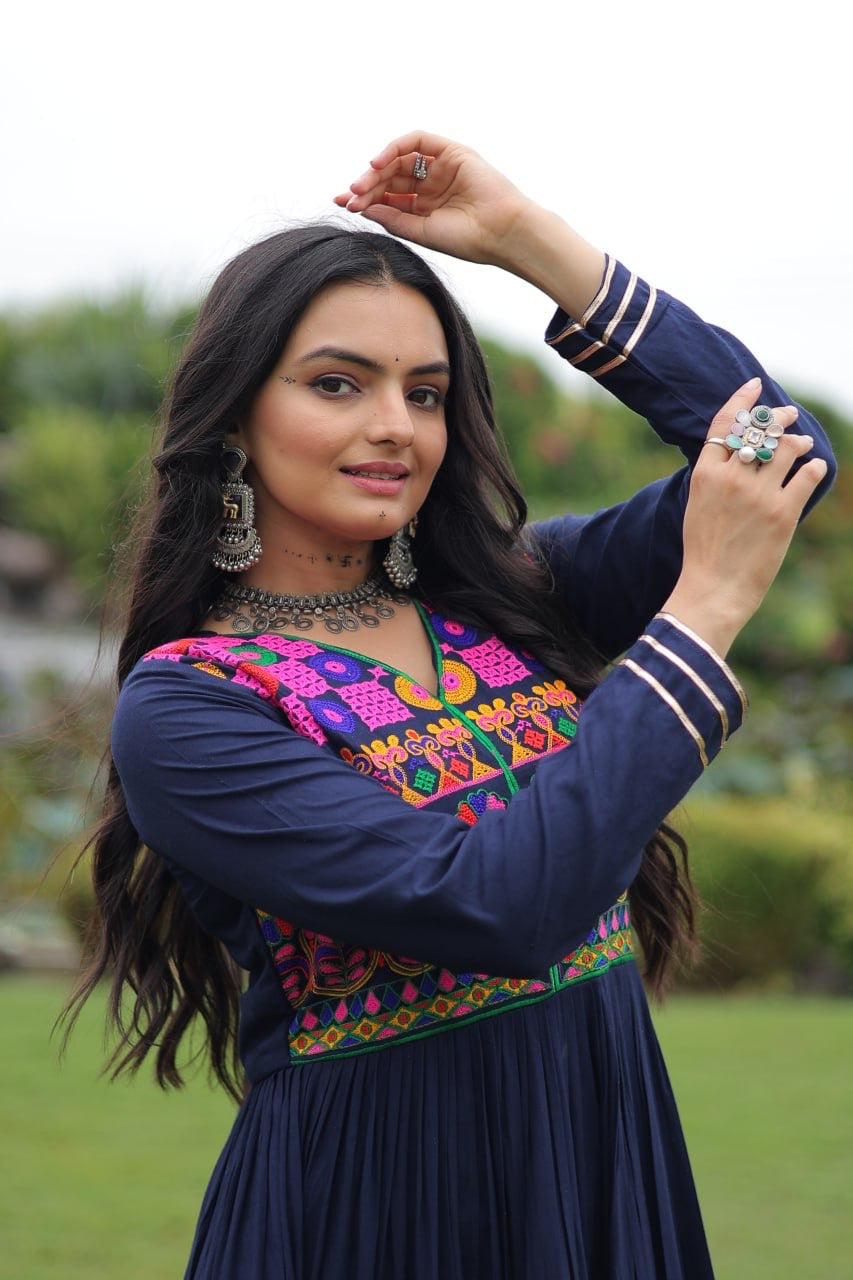 π SHIVTRAA DESIGNER NAVRATRI GOWN COLLECTIONS 2025 ππ»