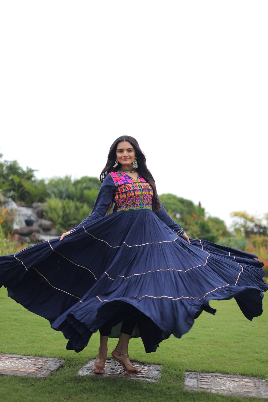 π SHIVTRAA DESIGNER NAVRATRI GOWN COLLECTIONS 2025 ππ»