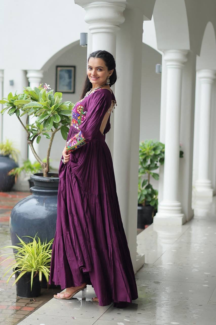 ππ» SHIVTRAA LUXURY CUSTOM DESIGNER NAVRATRI COLLECTION 2025