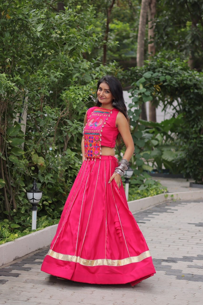 SHIVTRAA DESIGNER NAVRATRI LEHENGA CHOLI COLLECTIONS – 2025