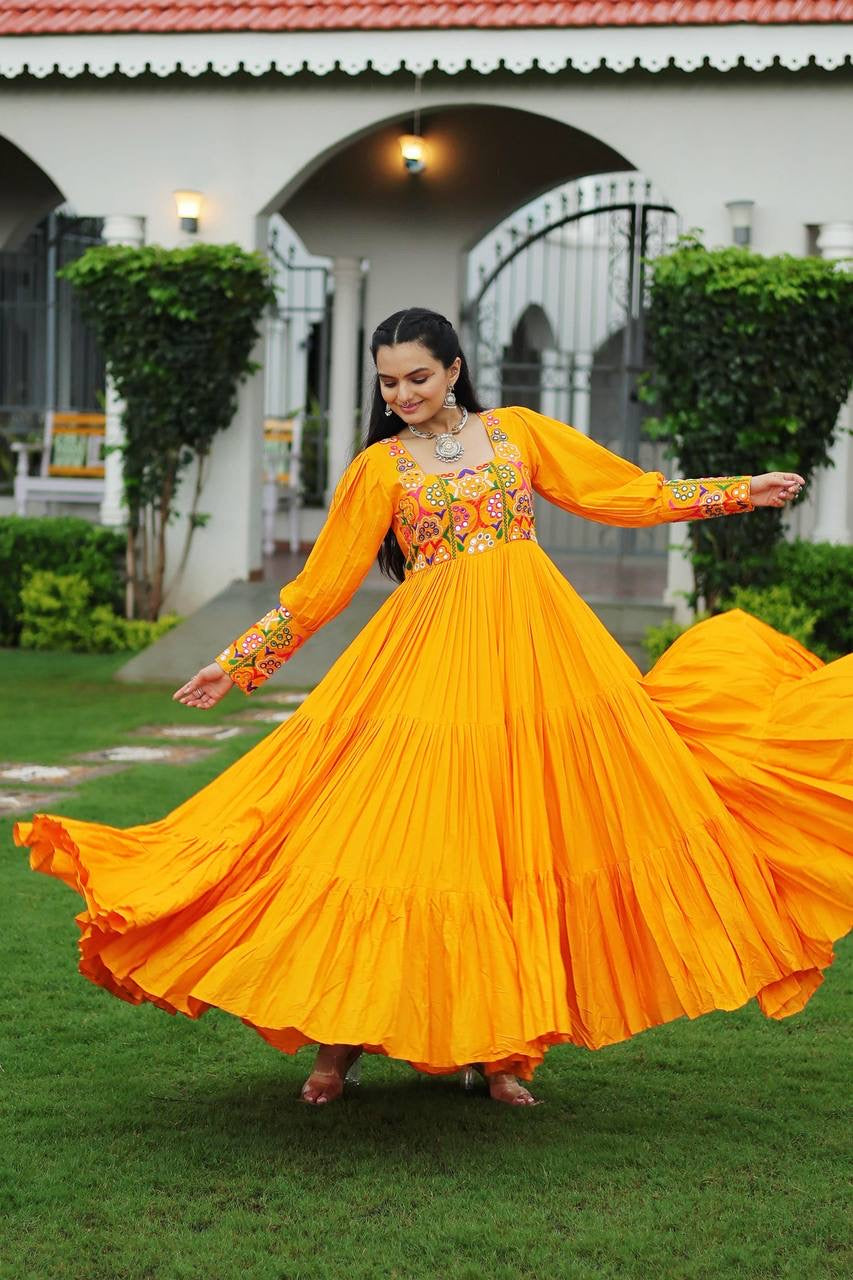 ππ» SHIVTRAA LUXURY CUSTOM DESIGNER NAVRATRI COLLECTION 2025