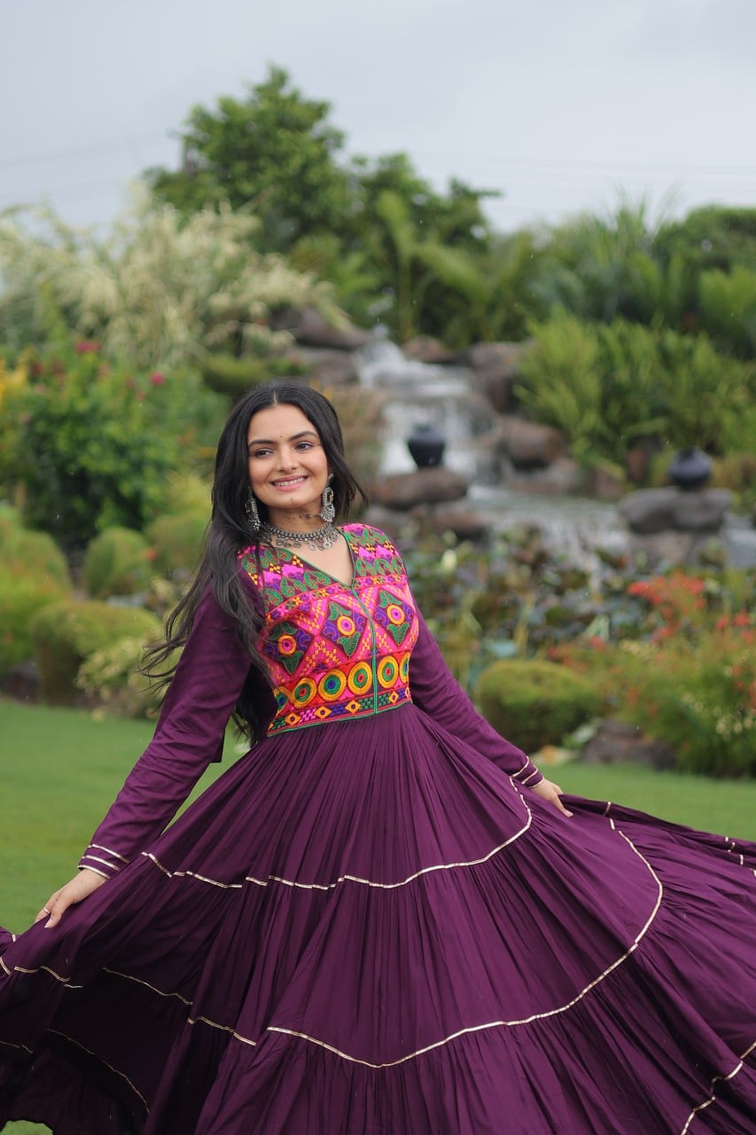 π SHIVTRAA DESIGNER NAVRATRI GOWN COLLECTIONS 2025 ππ»