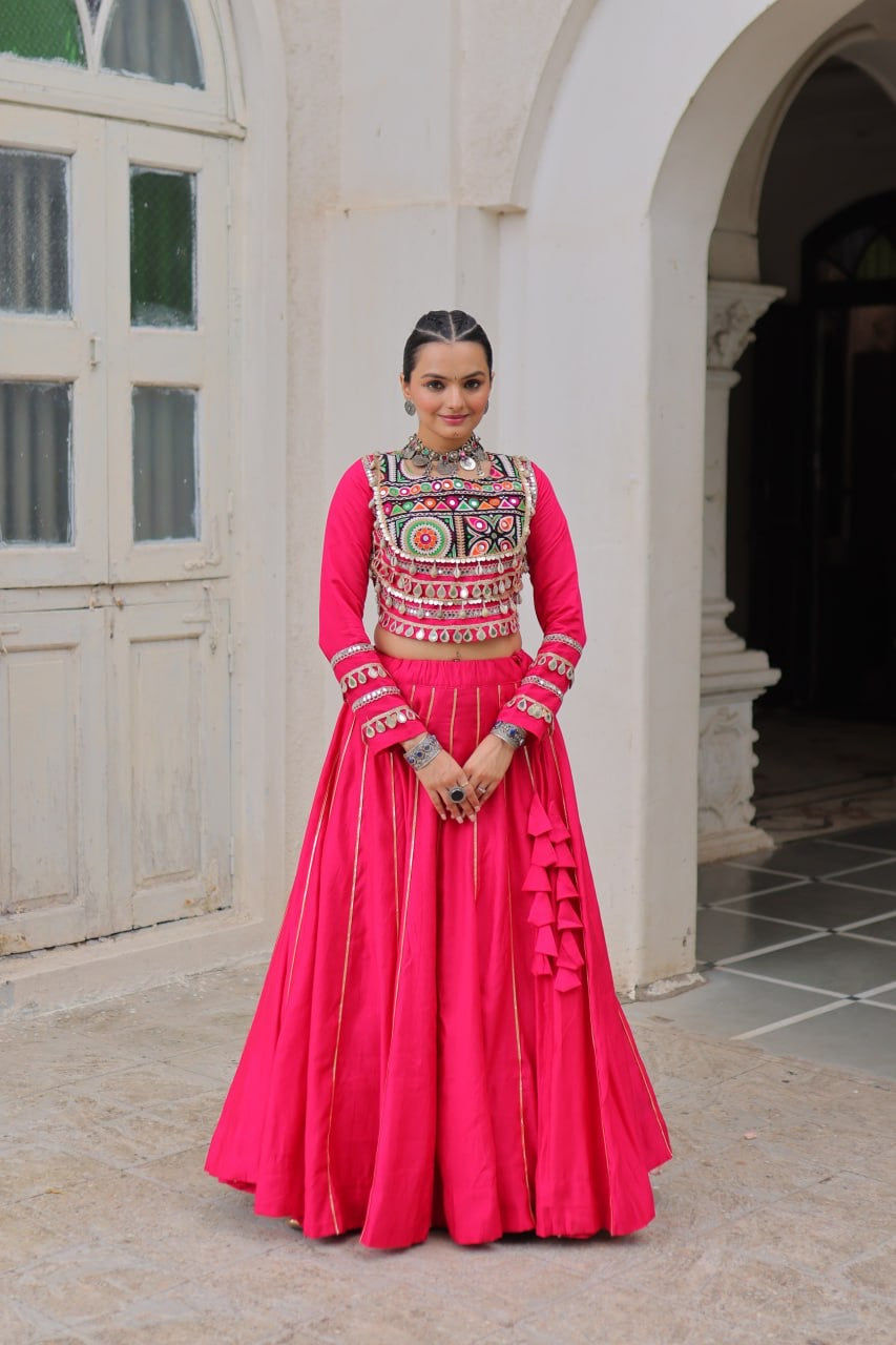SHIVTRAA’S TOP HIT NAVRATRI LEHENGA CHOLI COLLECTION – 2025 🌟