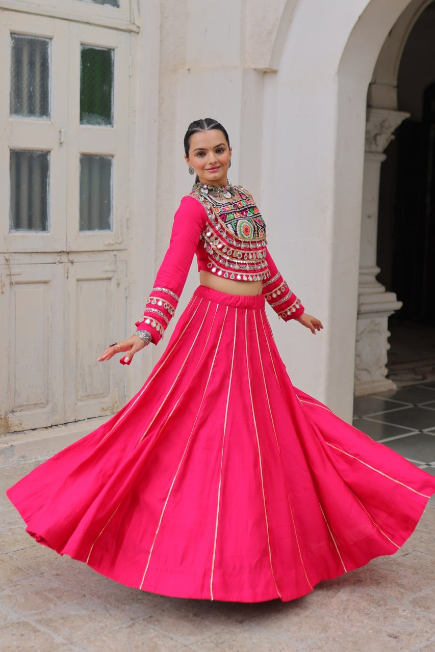 SHIVTRAA’S TOP HIT NAVRATRI LEHENGA CHOLI COLLECTION – 2025 🌟