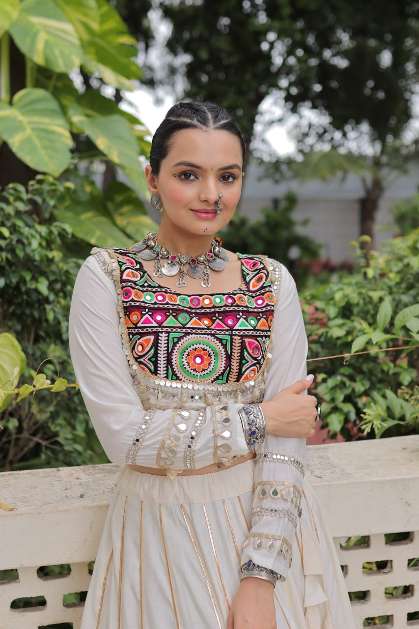 SHIVTRAA’S TOP HIT NAVRATRI LEHENGA CHOLI COLLECTION – 2025 🌟