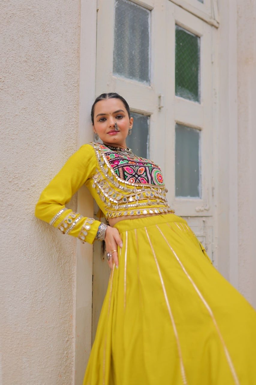 SHIVTRAA’S TOP HIT NAVRATRI LEHENGA CHOLI COLLECTION – 2025 🌟