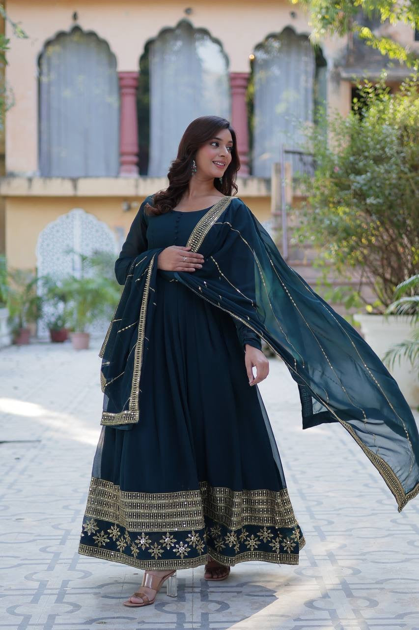 Introducing the Shivtraa Lux Faux Blooming Gown with Dupatta!