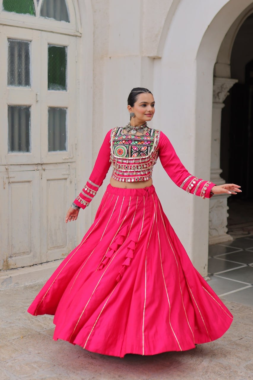 SHIVTRAA’S TOP HIT NAVRATRI LEHENGA CHOLI COLLECTION – 2025 🌟
