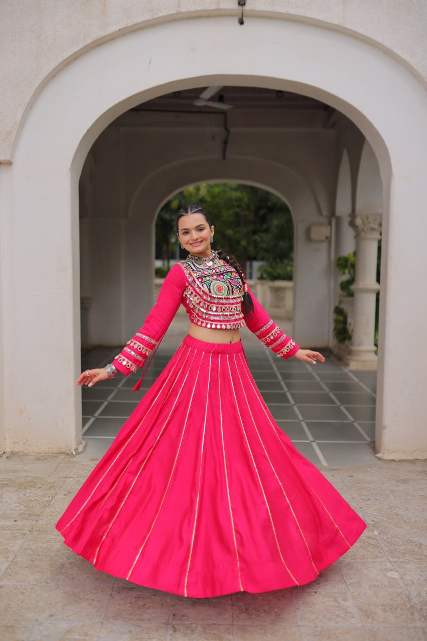 SHIVTRAA’S TOP HIT NAVRATRI LEHENGA CHOLI COLLECTION – 2025 🌟
