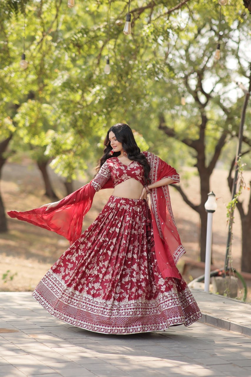 A Wedding Blend Perfect Designer Lehenga Choli To Glam Looks