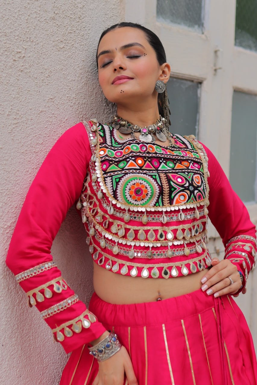 SHIVTRAA’S TOP HIT NAVRATRI LEHENGA CHOLI COLLECTION – 2025 🌟