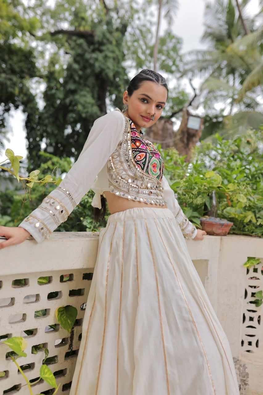 SHIVTRAA’S TOP HIT NAVRATRI LEHENGA CHOLI COLLECTION – 2025 🌟