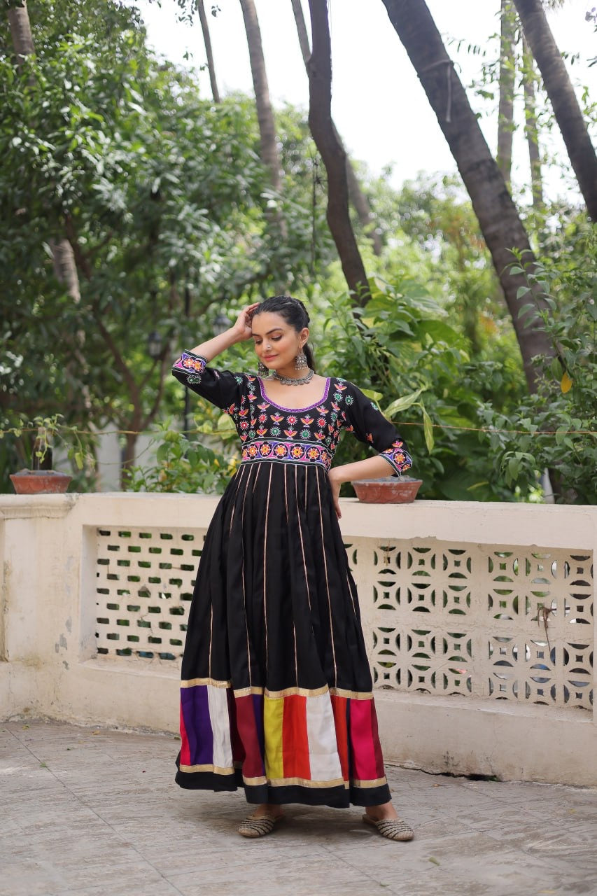 SHIVTRAA DESIGNER NAVRATRI GAMTHI WORKED GOWN COLLECTION BY 2025