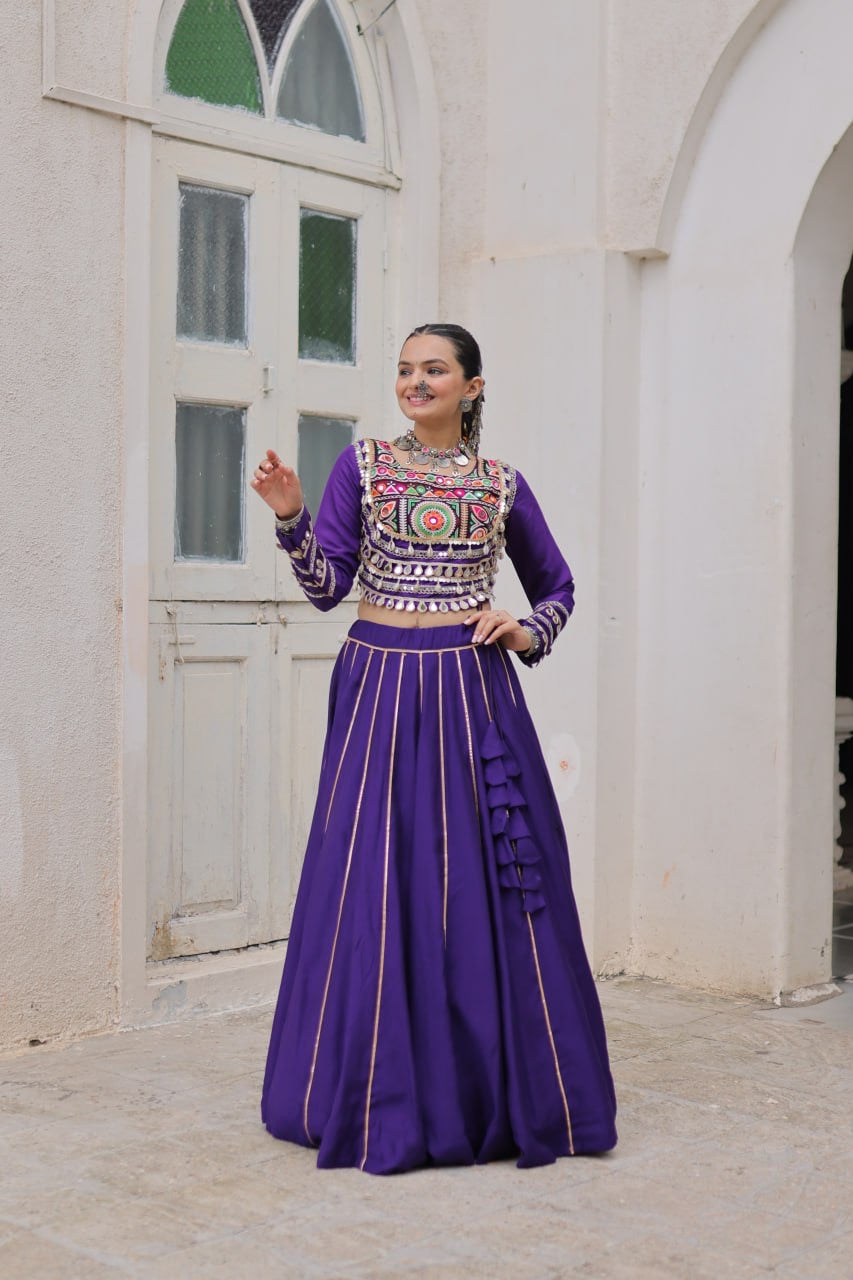 SHIVTRAA’S TOP HIT NAVRATRI LEHENGA CHOLI COLLECTION – 2025 🌟