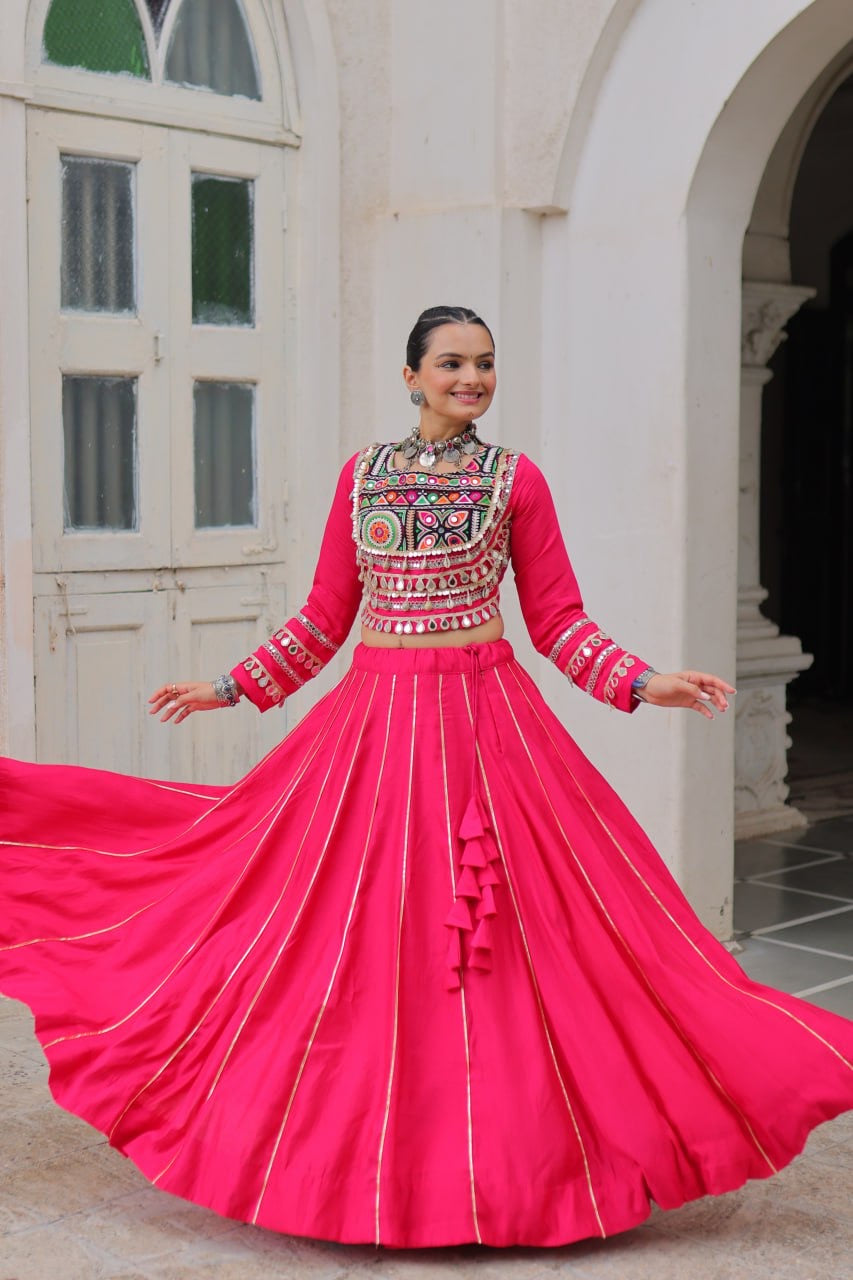 SHIVTRAA’S TOP HIT NAVRATRI LEHENGA CHOLI COLLECTION – 2025 🌟