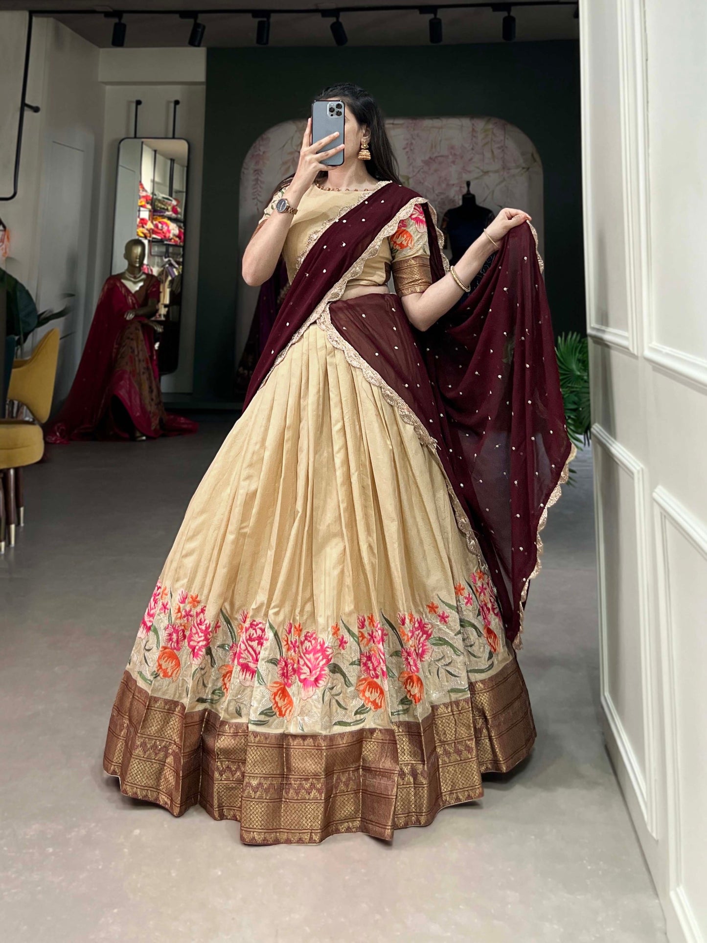 Attention Stunning Cotton Silk Thread Embroidery Lehenga Choli Wid Drape Georgette Dupatta