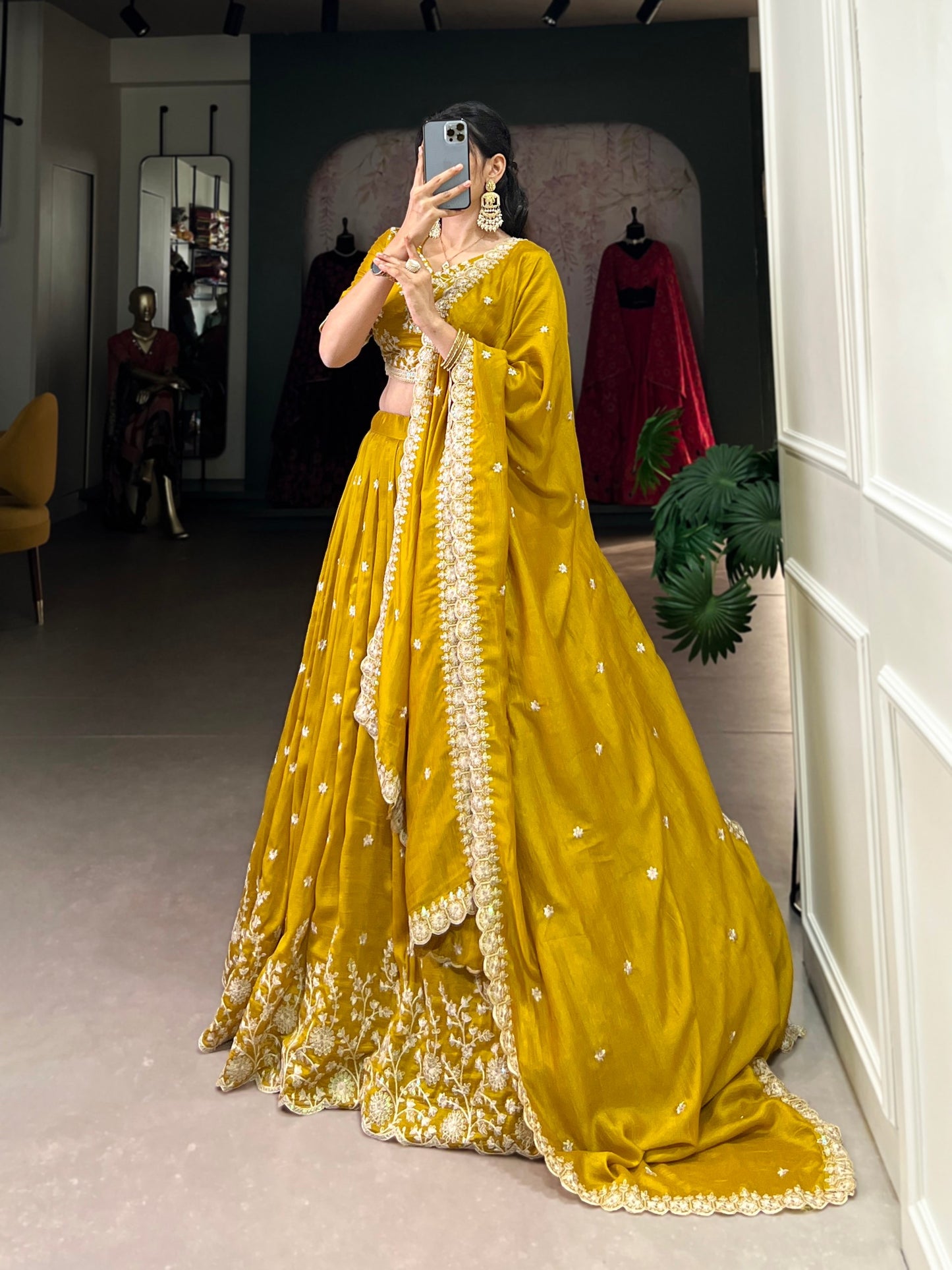 Shivtraa Lux: A Warm Embrace of Mustard and Artistry Designer Outfit