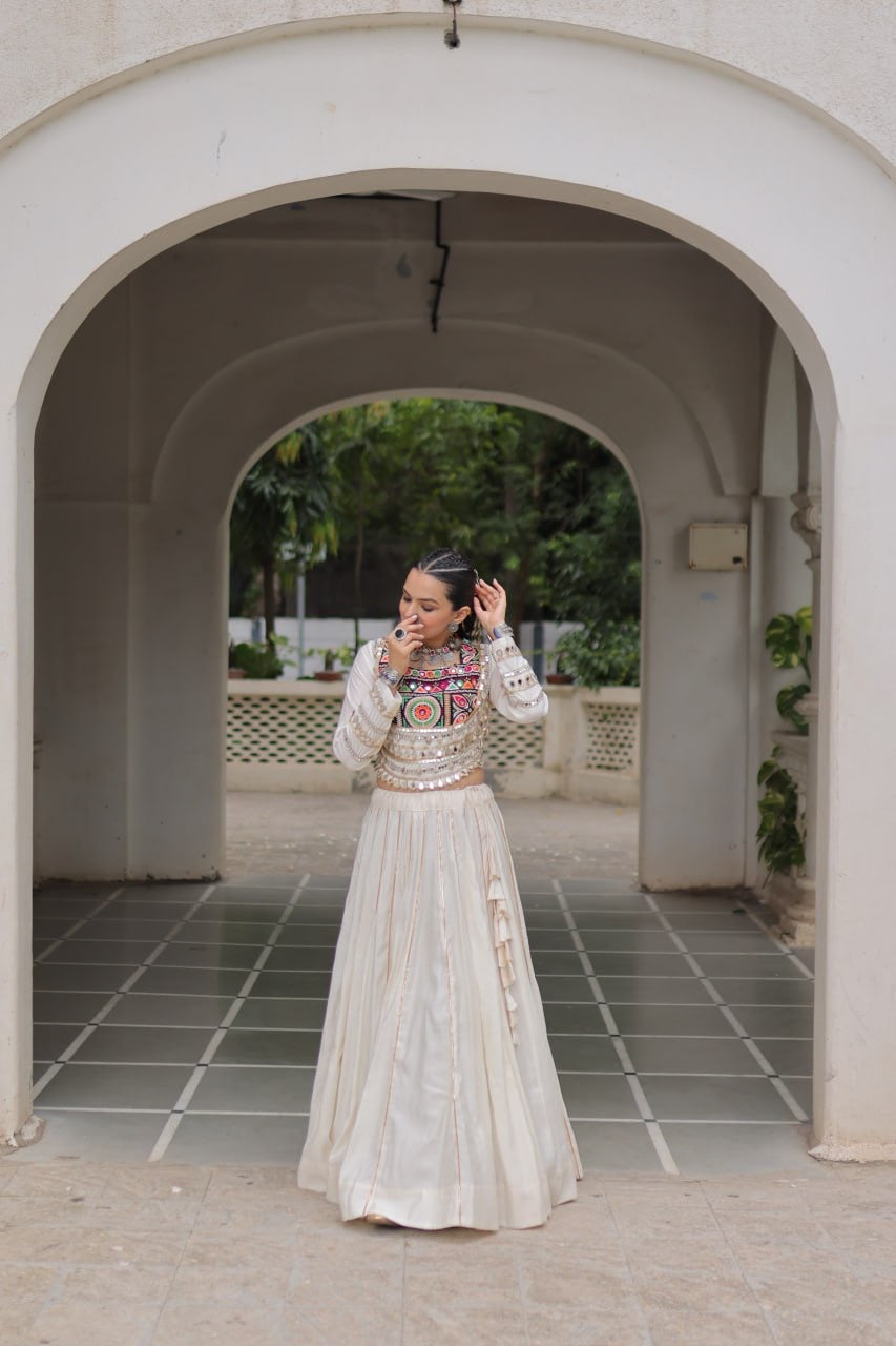 SHIVTRAA’S TOP HIT NAVRATRI LEHENGA CHOLI COLLECTION – 2025 🌟