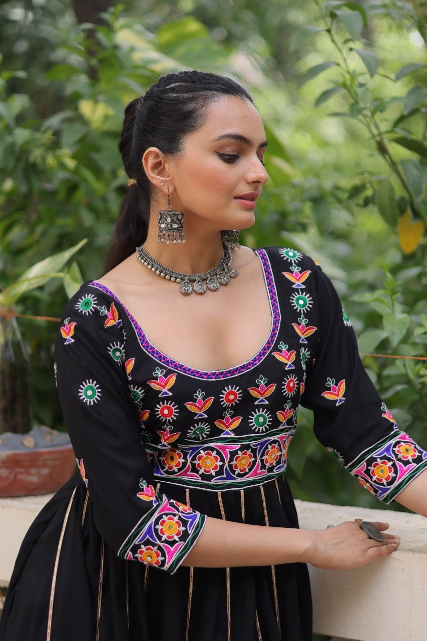 SHIVTRAA DESIGNER NAVRATRI GAMTHI WORKED GOWN COLLECTION BY 2025