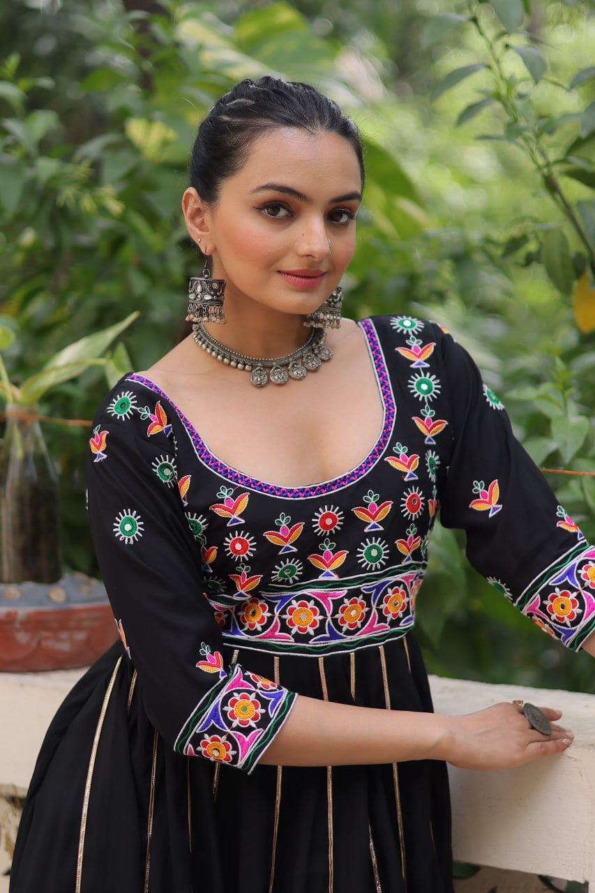 SHIVTRAA DESIGNER NAVRATRI GAMTHI WORKED GOWN COLLECTION BY 2025
