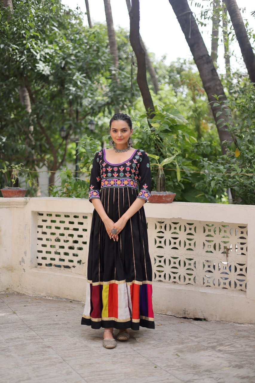 SHIVTRAA DESIGNER NAVRATRI GAMTHI WORKED GOWN COLLECTION BY 2025
