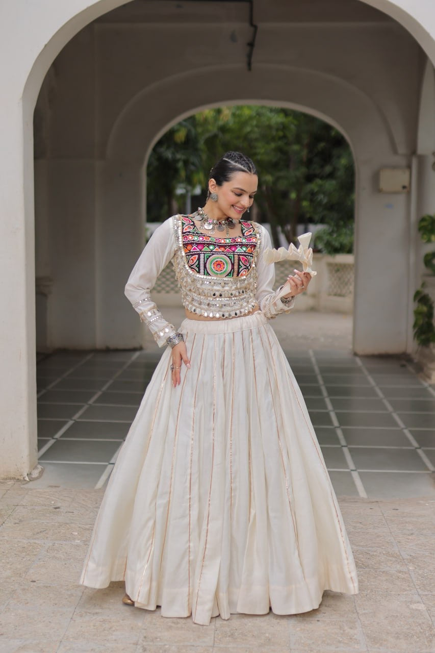 SHIVTRAA’S TOP HIT NAVRATRI LEHENGA CHOLI COLLECTION – 2025 🌟
