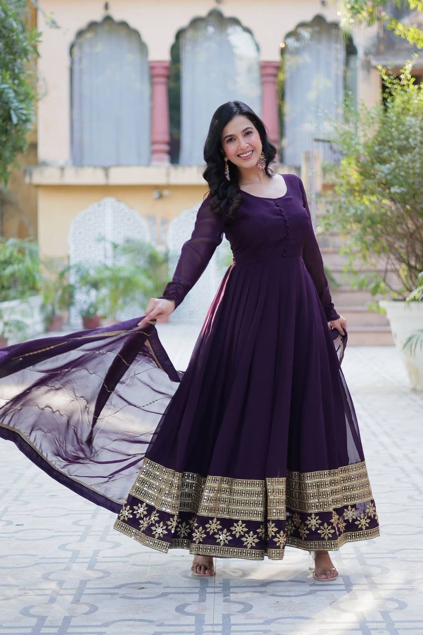 Introducing the Shivtraa Lux Faux Blooming Gown with Dupatta!