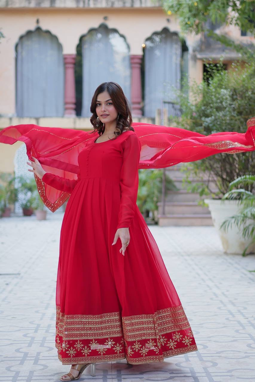 Introducing the Shivtraa Lux Faux Blooming Gown with Dupatta!