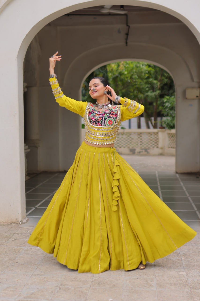 SHIVTRAA’S TOP HIT NAVRATRI LEHENGA CHOLI COLLECTION – 2025 🌟