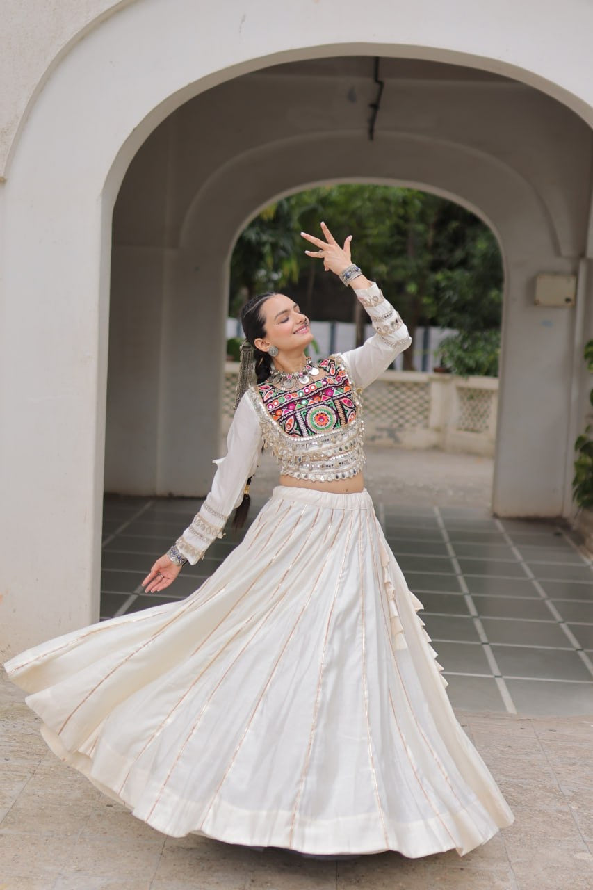 SHIVTRAA’S TOP HIT NAVRATRI LEHENGA CHOLI COLLECTION – 2025 🌟