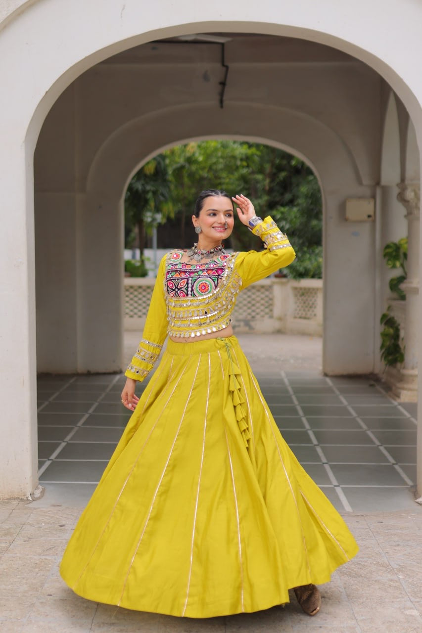 SHIVTRAA’S TOP HIT NAVRATRI LEHENGA CHOLI COLLECTION – 2025 🌟