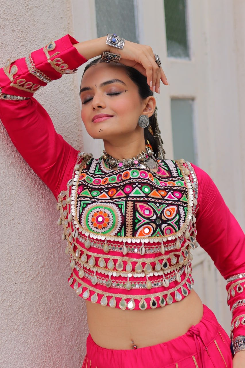 SHIVTRAA’S TOP HIT NAVRATRI LEHENGA CHOLI COLLECTION – 2025 🌟